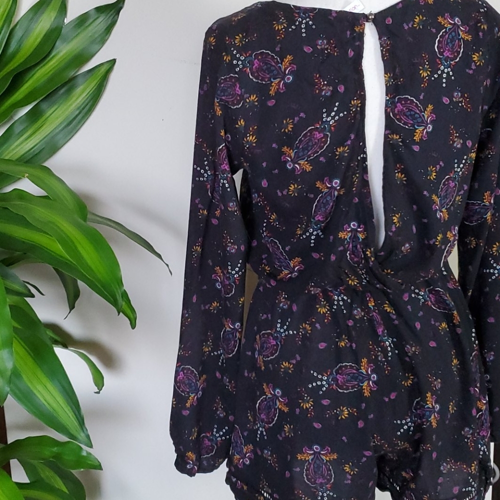 Black Romper - Picture 9 of 10